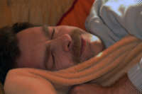 Weil ältere Menschen schlechter schlafen, funktioniert ihr Gedächtnis nicht mehr so gut (Foto: Helga Gross / pixelio.de)