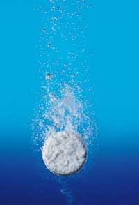 Vor allem in Brausetabletten findet sich viel Salz bzw. Natrium (Foto: Bayer HealthCare) Vor allem in Brausetabletten findet sich viel Salz bzw. Natrium (Foto: Bayer HealthCare)