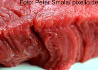 Ein mageres Steak kann zu einer Verminderung des Blutdruckes beitragen - bisher wird eher vor den Gefahren von rotem Fleisch für Herz und Kreislauf gewarnt (Foto: Peter Smola/ pixelio.de)