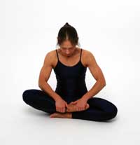 Yoga hilft in den Wechseljahren gegen Schlafprobleme (Foto: Jürgen Reitböck/ pixelio.de)